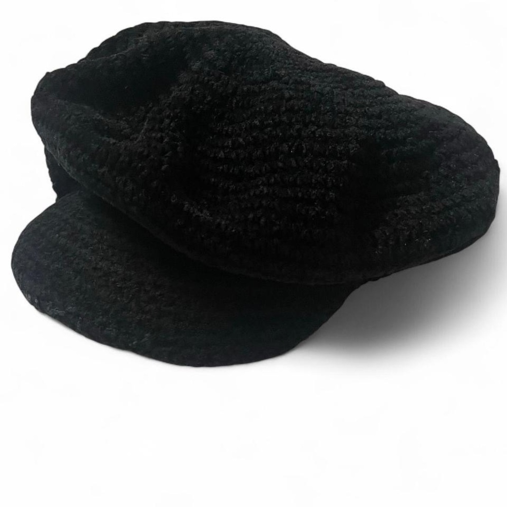 Vintage Knitted Black Newsboy Cabbie Hat